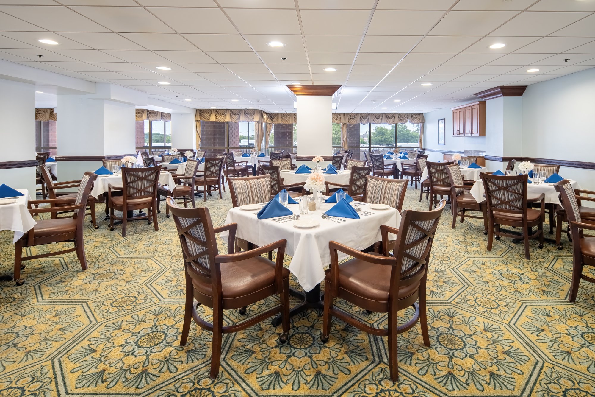 DVQU_10 Dining Room 01