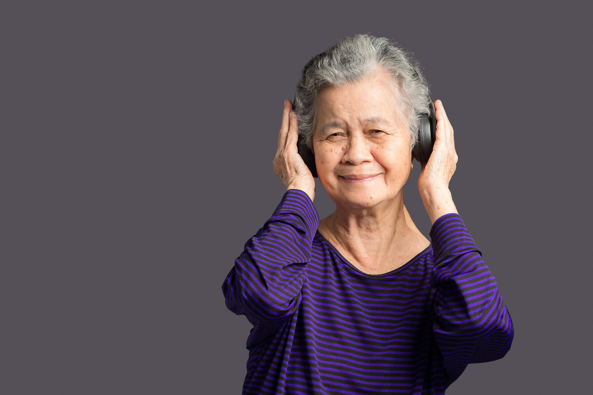 The Benefits of Music in Senior Living: Why Mondays Matter at Quincy Bay